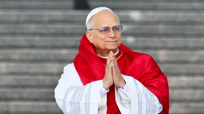 EL PAPA LEÓN XIV EN RECUPERACIÓN TRAS CIRUGÍA PULMONAR: QUIÉN QUEDA AL FRENTE DEL VATICANO Y CÓMO SIGUE FUNCIONANDO LA IGLESIA AHORA